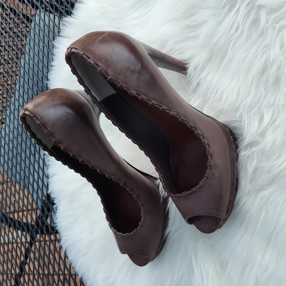 NWOT. Max Studio whipstitch peep toe high heels sz.7 - Picture 10 of 10